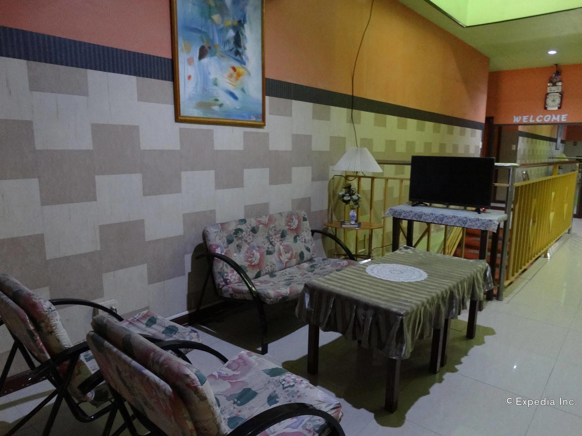 Daylight Inn Davao City Esterno foto