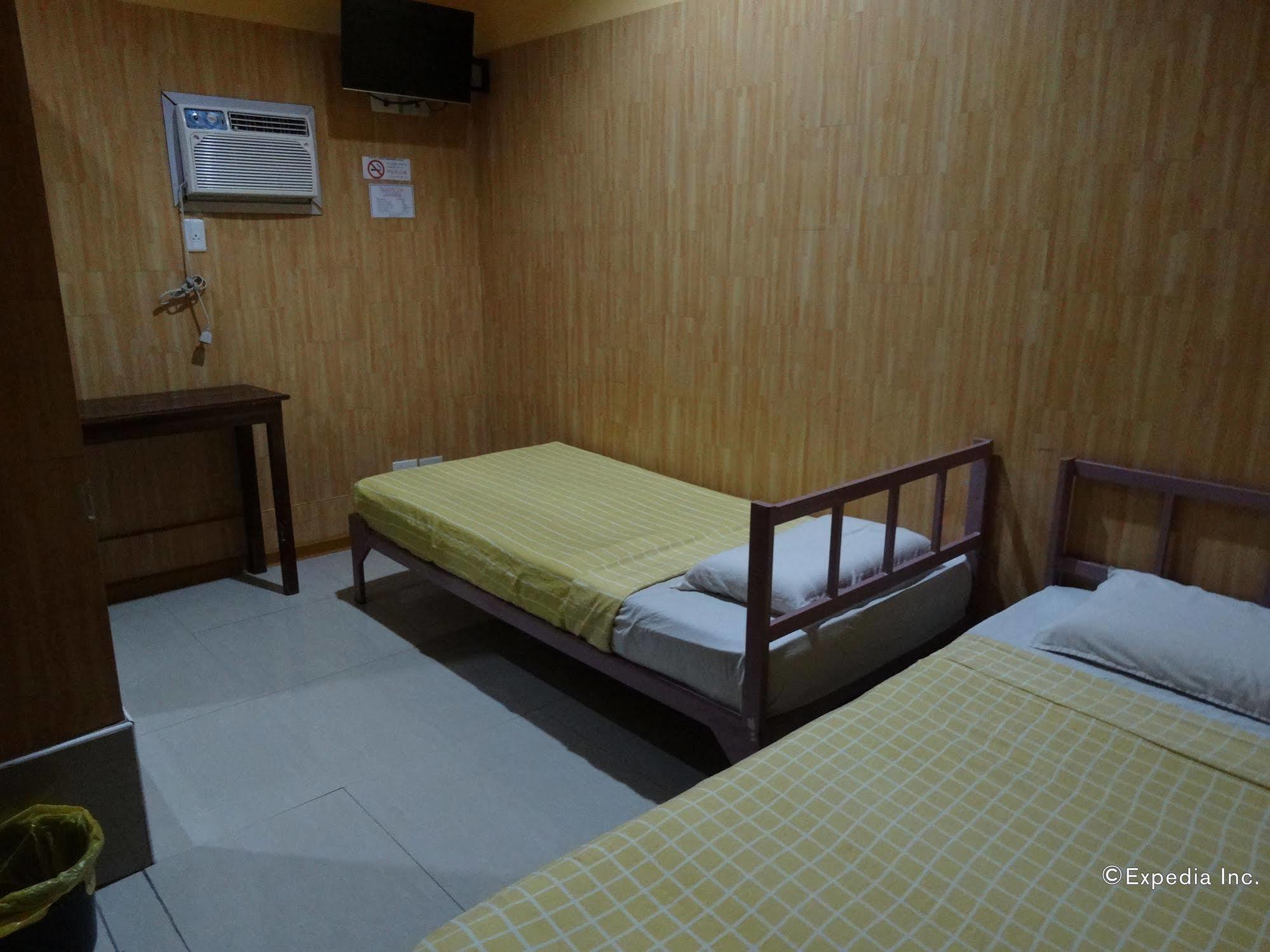 Daylight Inn Davao City Esterno foto